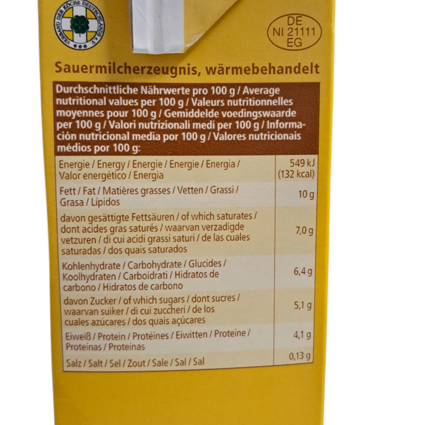 Nutritional label on a yellow background with text in multiple languages.